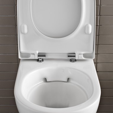WC mísa Rimfree nemá splachovací okraj, pod kterým by se mohly usazovat nečistoty. (© Geberit)