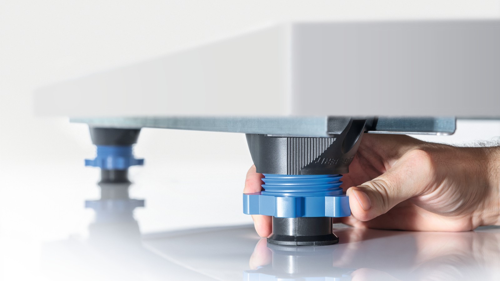 Sprchový povrch s instalačním rámem Sprchový povrch s instalačním rámem