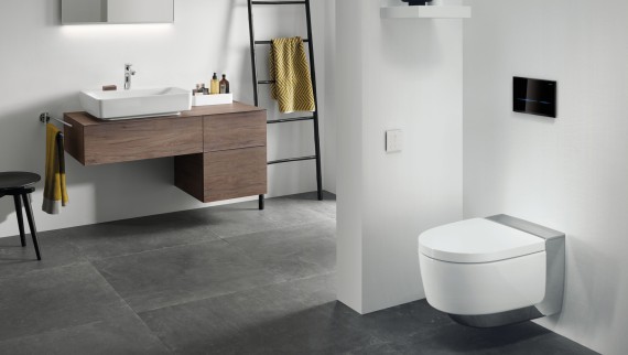Bezdotykové splachování WC s ovládací deskou Geberit Sigma80 v kombinaci se sprchovacím WC Geberit AquaClean Mera Bezdotykové splachování WC s ovládací deskou Geberit Sigma80 v kombinaci se sprchovacím WC Geberit AquaClean Mera