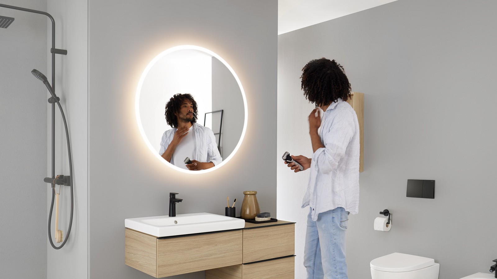 Geberit Option kulaté zrcadlo s nábytkem a keramikou koupelnové série Geberit iCon Geberit Option kulaté zrcadlo s nábytkem a keramikou koupelnové série Geberit iCon