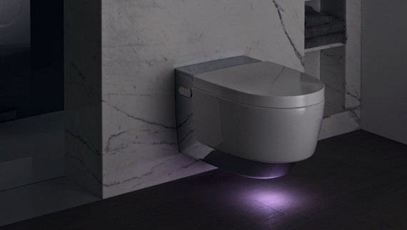 Geberit AquaClean Mera lesklý chrom s orientačním světlem Geberit AquaClean Mera lesklý chrom s orientačním světlem