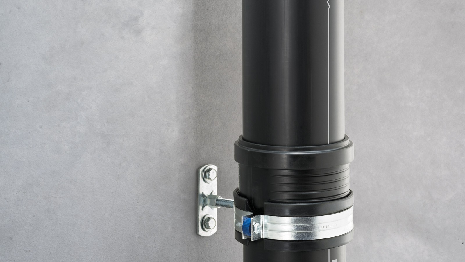 Zvukově izolovaný systémový držák potrubí pro Geberit Silent-Pro