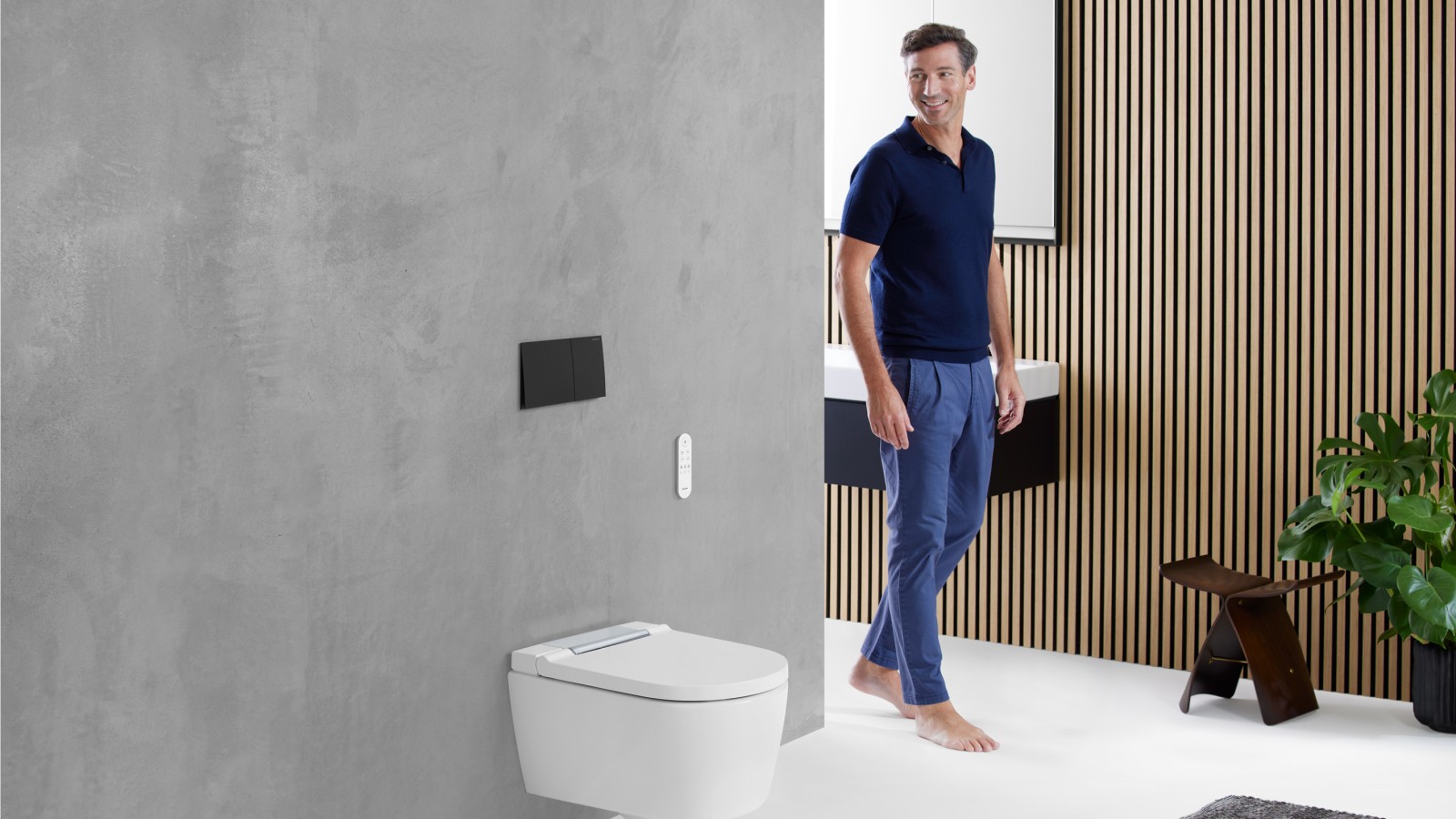Sprchovací WC AquaClean Sela v koupelně Geberit Sprchovací WC AquaClean Sela v koupelně Geberit