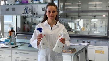 Marianne Krüger v laboratoři