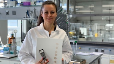 Marianne Krüger v laboratoři Geberit