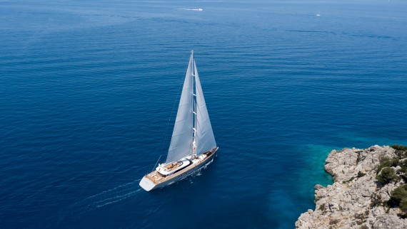 Plachetnice z loděnice ADA Yachting v Bodrumu klouže po Středozemním moři (© ADA Yachting) Plachetnice z loděnice ADA Yachting v Bodrumu klouže po Středozemním moři (© ADA Yachting)