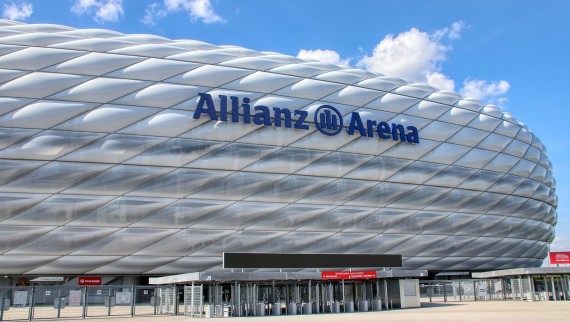 Allianz Arena, Mnichov, Německo (© Pixabay)
