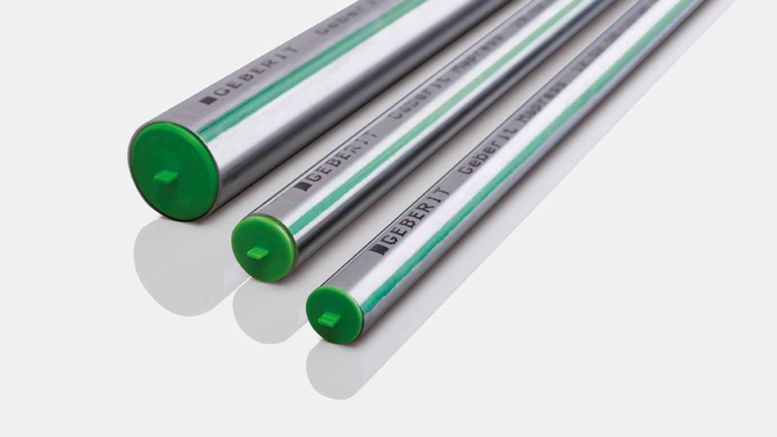 Charakteristická zelená čára označuje systémové trubky Geberit Mapress z nerezové oceli CrMoTi Charakteristická zelená čára označuje systémové trubky Geberit Mapress z nerezové oceli CrMoTi