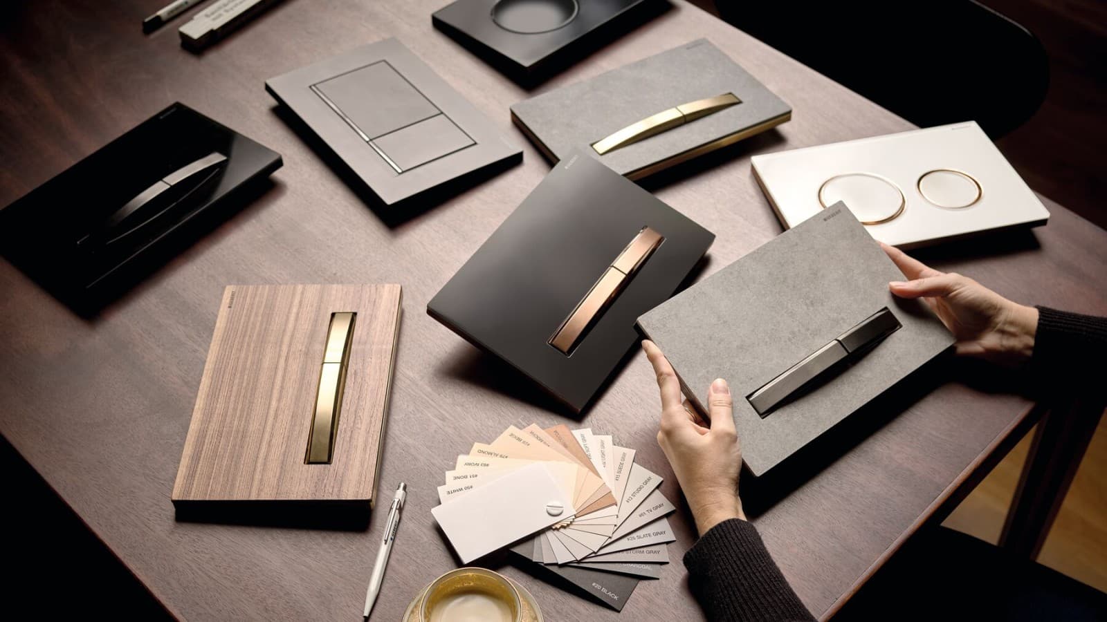 Výběr různých ovládacích tlačítek Výběr různých ovládacích tlačítek