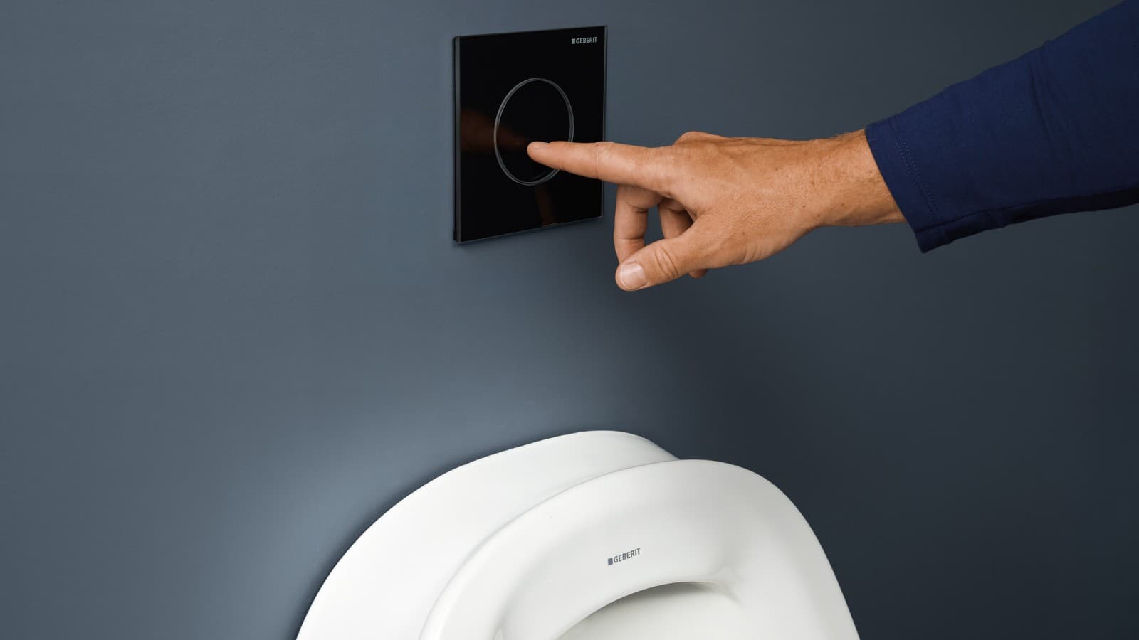 Ovladač splachování pisoárů typ 40 v černé barvě Ovladač splachování pisoárů typ 40 v černé barvě