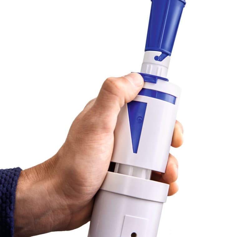 Nastavení malého objemu splachování pomocí splachovacího ventilu Geberit typ 208 (© Geberit) Nastavení malého objemu splachování pomocí splachovacího ventilu Geberit typ 208 (© Geberit)