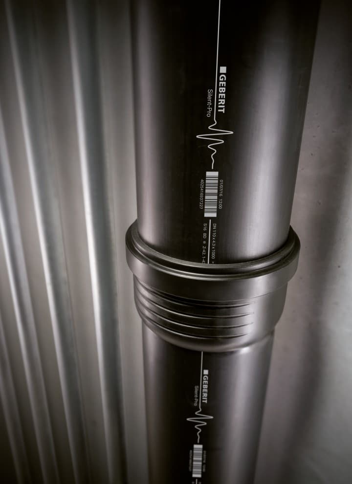 Geberit Silent-Pro – vysoce zvukově izolační odvodňovací systém s vysokou vlastní hmotností Geberit Silent-Pro – vysoce zvukově izolační odvodňovací systém s vysokou vlastní hmotností